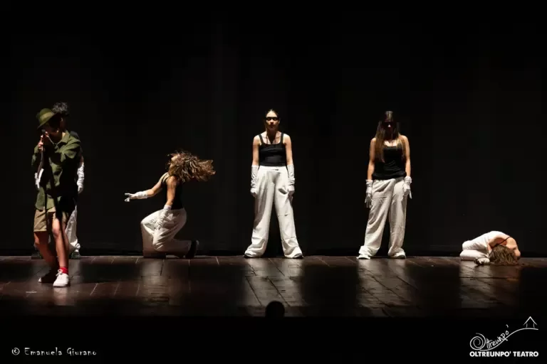 CorsoAdolescentiAvanzati_OltreunpoTeatro_2